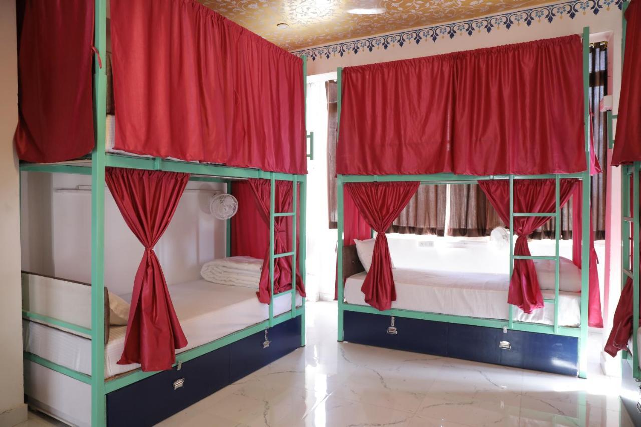 Hostel Funky Bunky Udaipur Exterior photo