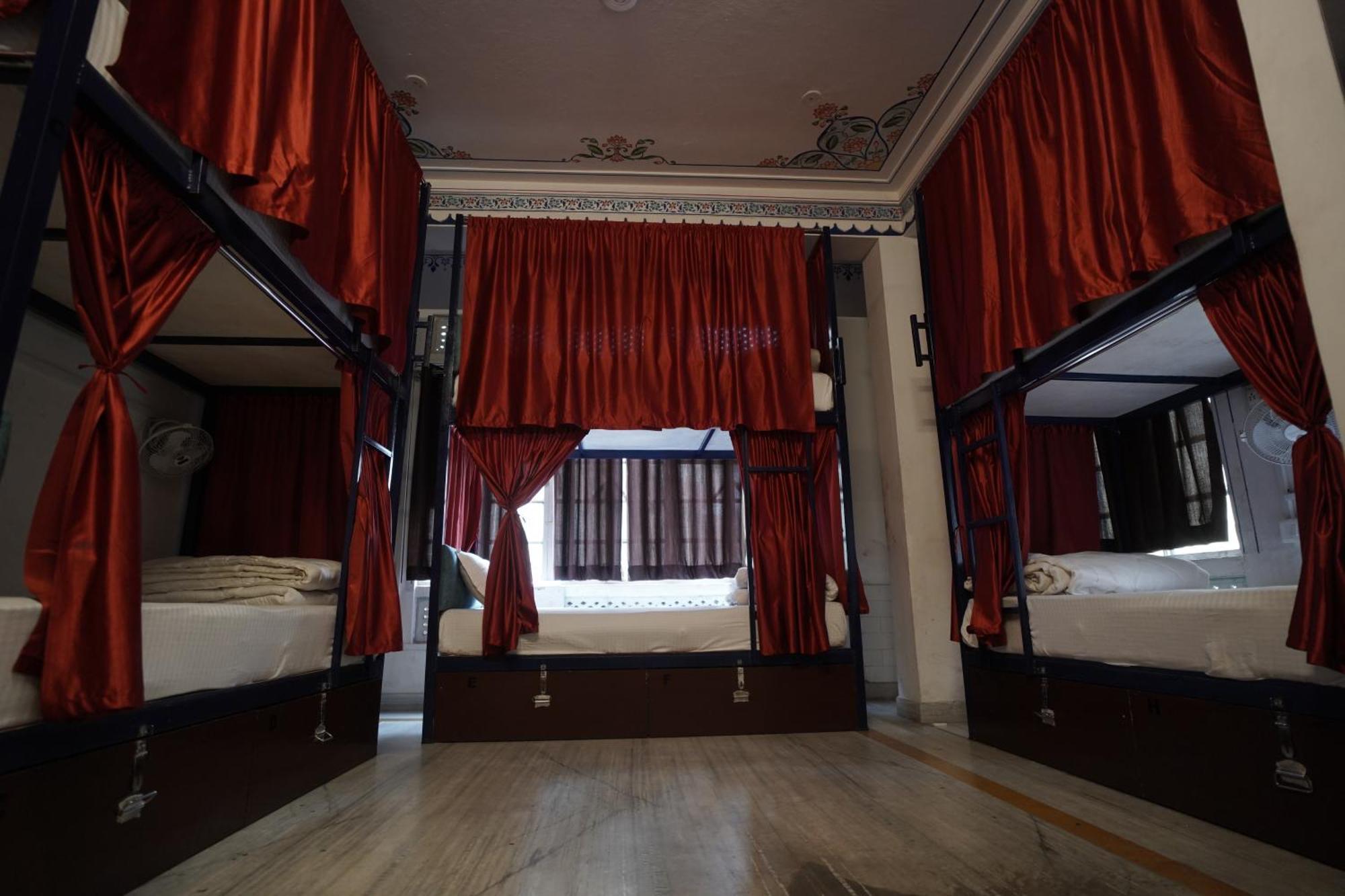 Hostel Funky Bunky Udaipur Exterior photo