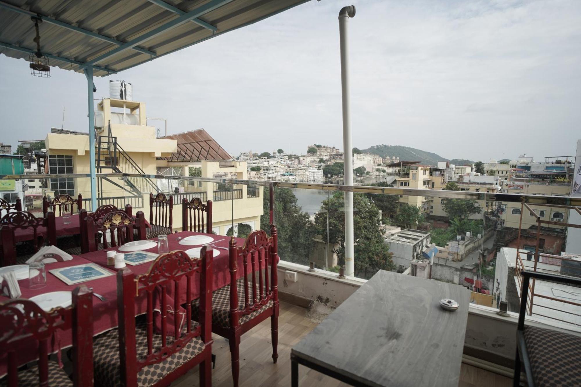 Hostel Funky Bunky Udaipur Exterior photo