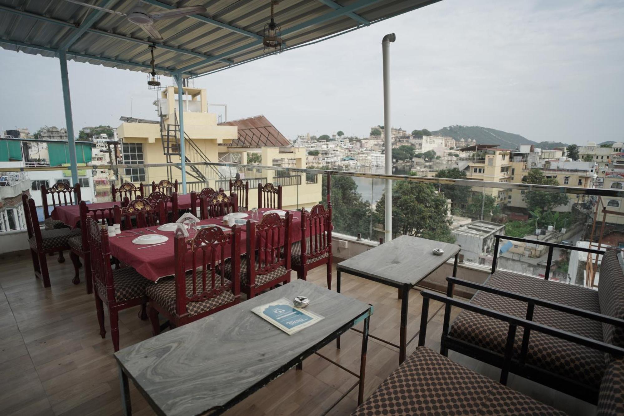 Hostel Funky Bunky Udaipur Exterior photo