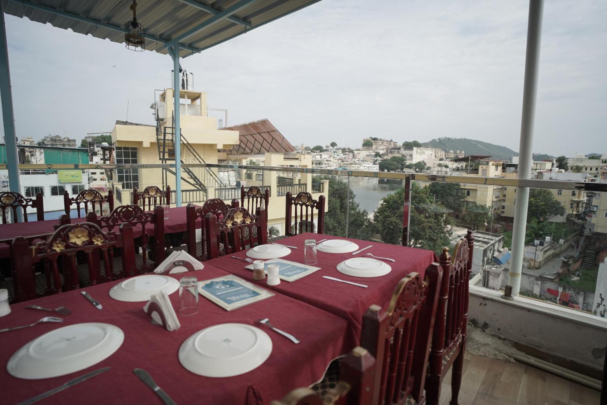 Hostel Funky Bunky Udaipur Exterior photo
